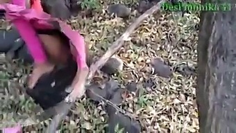 Desi Girlfriend Gets In A Jungle With An Intense Love.