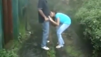 Open Air Professional Couple Indian Blowjob Www.Oopscams.Com