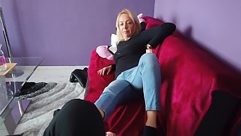 A Blonde Babe'S Initial Exploration Into Foot Worship