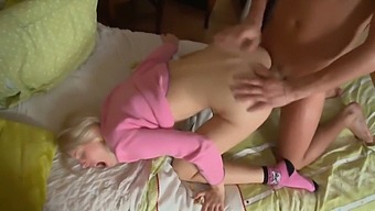 Amateur Stepsister Gets Intense Anal Pounding And Facial Ejaculation