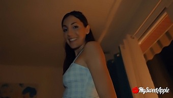Tinder Match Undresses And Experiences An Unexpected Internal Ejaculation