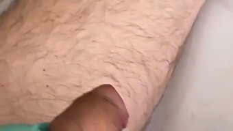 Clients Reach Spontaneous Orgasm During Waxing Session With Renowned Depilator Sugarnadya
