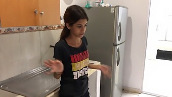 My Stepsister Sucks My Cock In The New House That Our Parents Bought. Hd Porn.